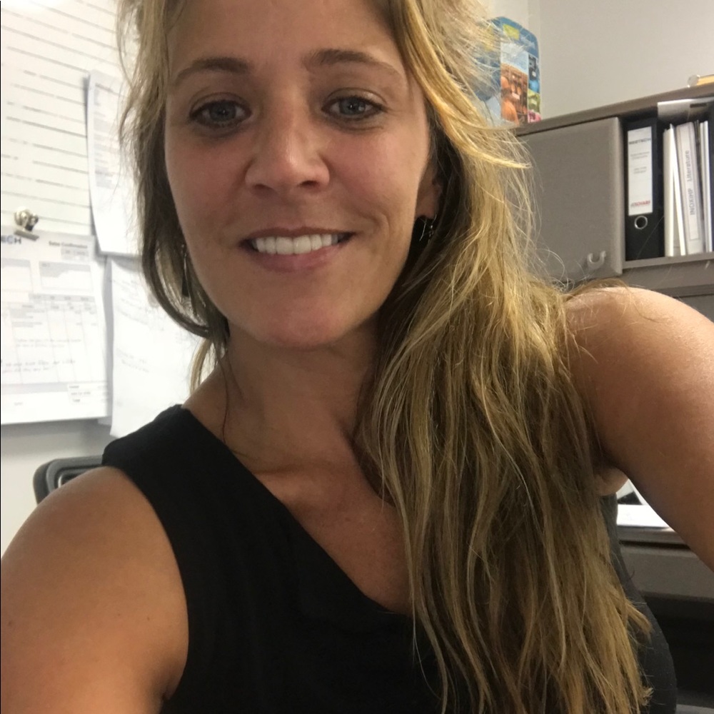 Meet your Posher, Stephanie